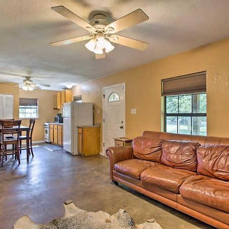 Texas Cabin On 130 Acres Walk To Lake Ray Roberts Collinsville Екстериор снимка