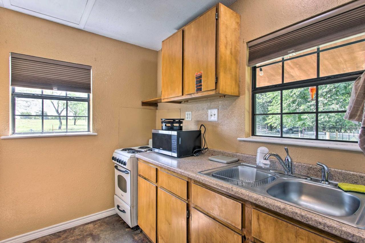 Texas Cabin On 130 Acres Walk To Lake Ray Roberts Collinsville Екстериор снимка