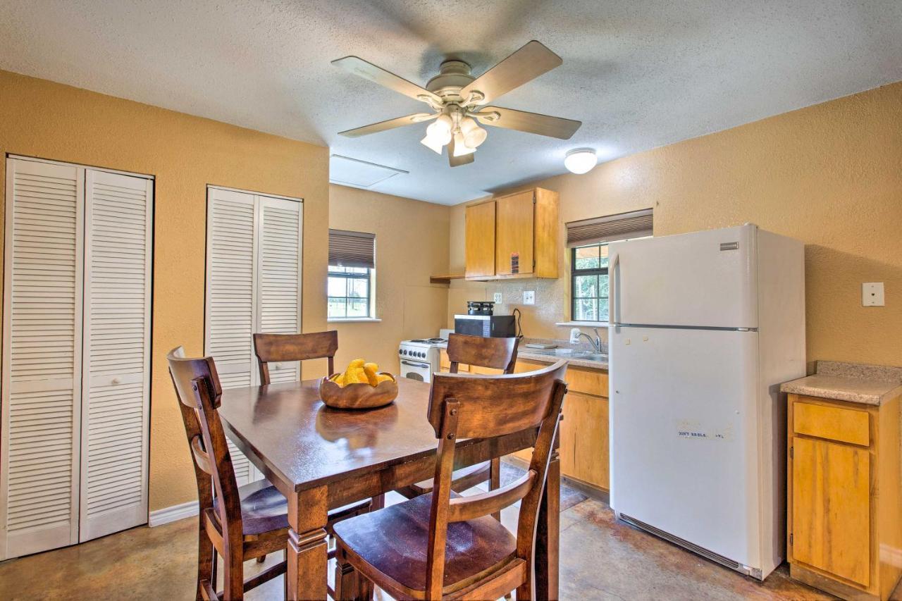 Texas Cabin On 130 Acres Walk To Lake Ray Roberts Collinsville Екстериор снимка