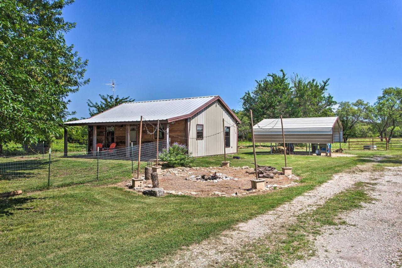 Texas Cabin On 130 Acres Walk To Lake Ray Roberts Collinsville Екстериор снимка